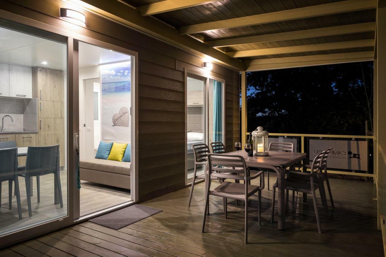Mobile Homes - Lanterna Premium Camping Resort Tar-Vabriga Kültér fotó